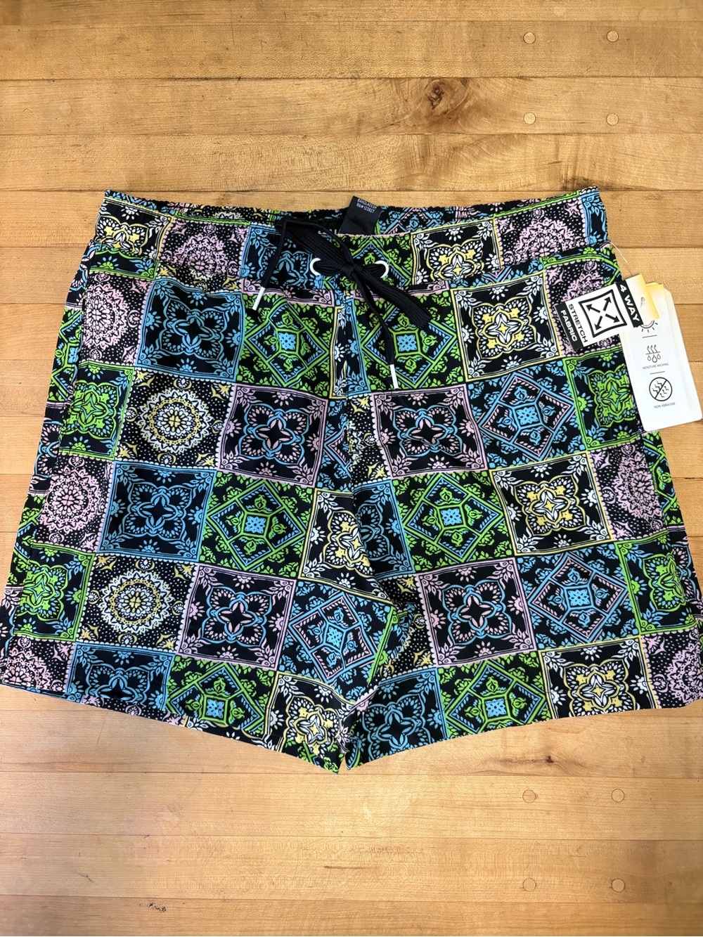 Men’s Patterned Tile Print Swim Shorts - Multicolor